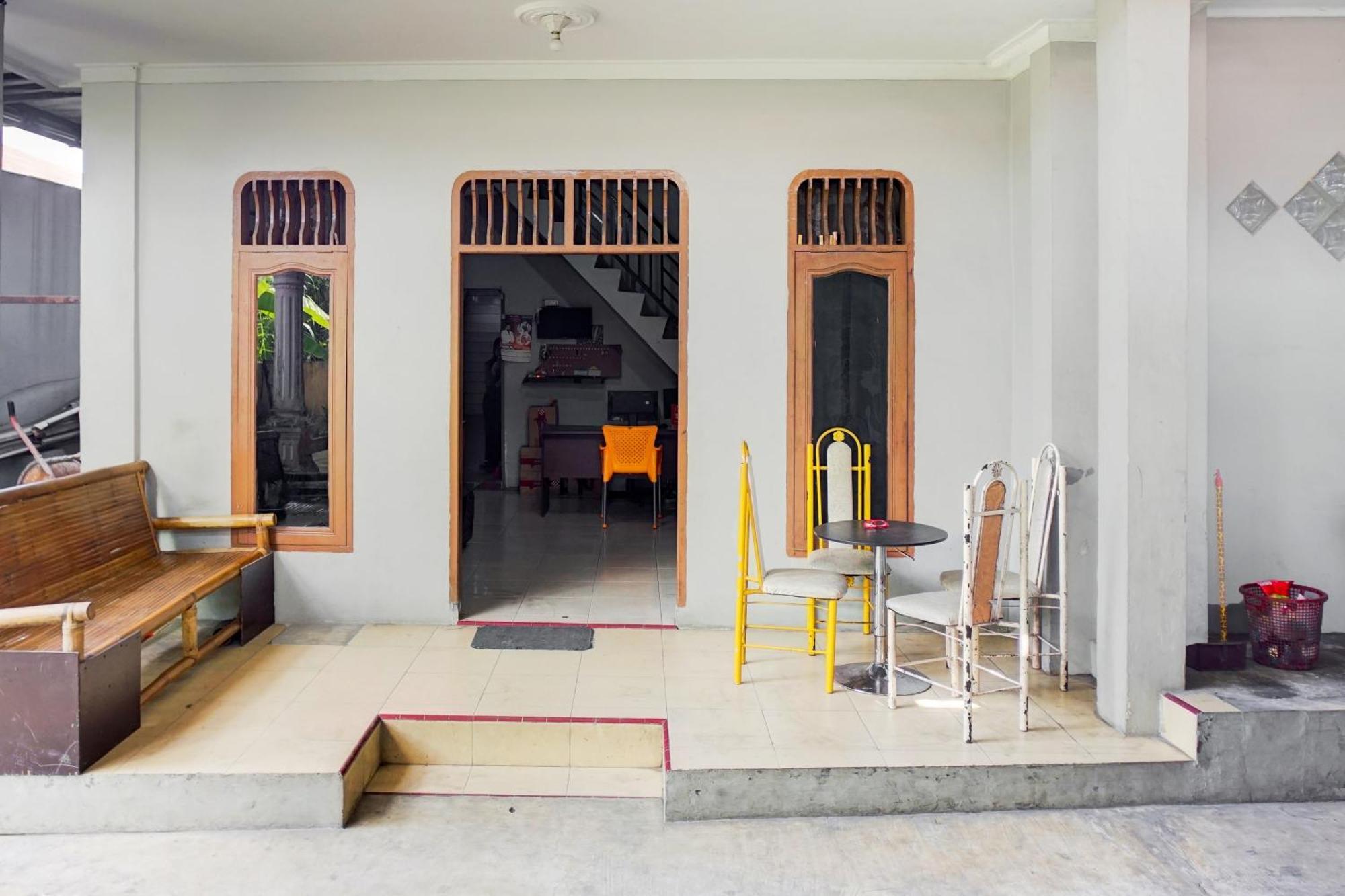 Oyo 93071 Home Stay Kembar Syariah Binjai Dış mekan fotoğraf
